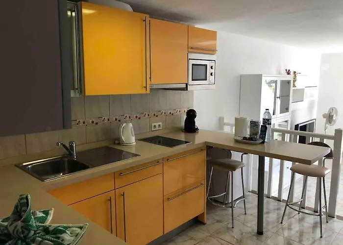 Parque Santiago 2 2 Bedroom 3 Bathroom Duplex شقة